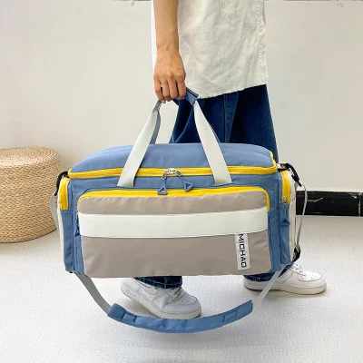 Venta al por mayor de moda de gran capacidad plegable de poliéster bolsa de lona al aire libre ligero impermeable mujer gimnasio yoga mochila de viaje impermeable bolsa de deporte de gran capacidad